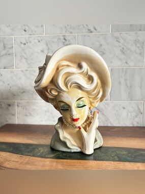 Vintage 1950’s Rubens Ceramic Lady Head Vase #481 - missing earring